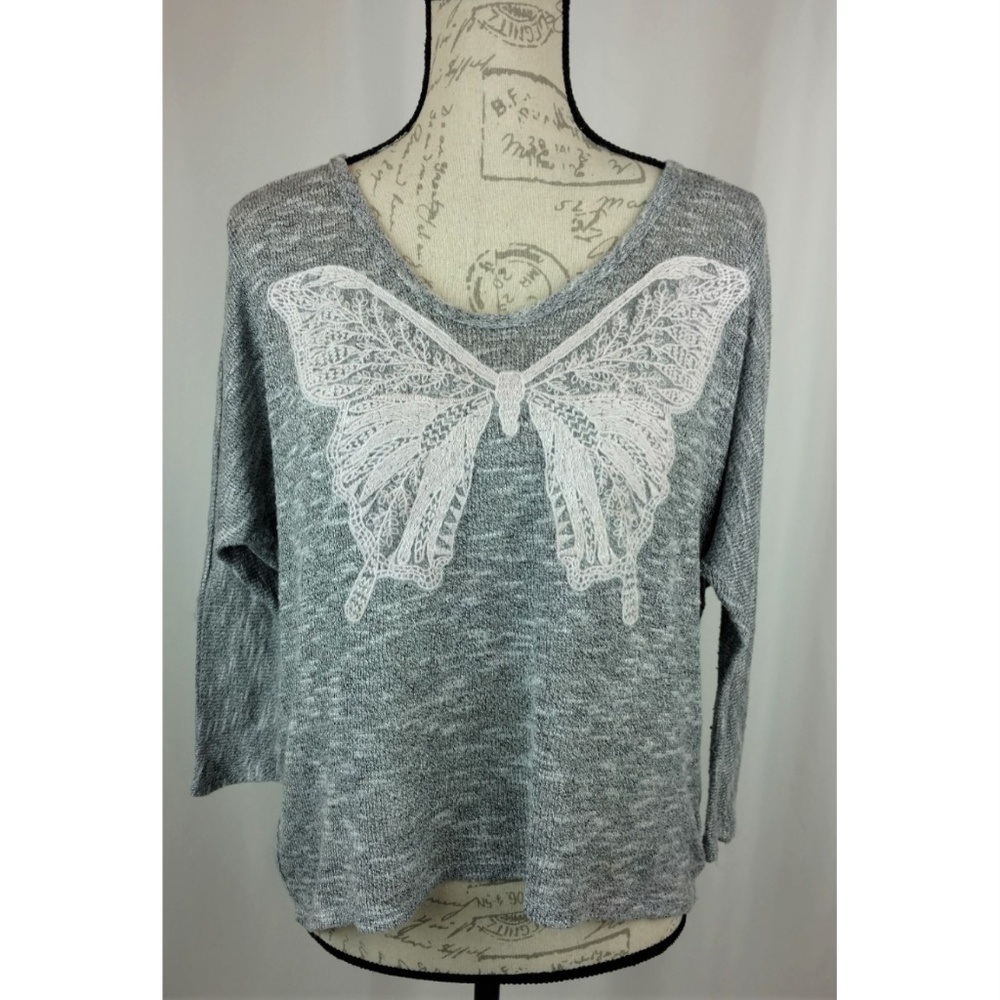 Wallpapher 3/4 Sleeve Gray Butterfly Sweater Sz S